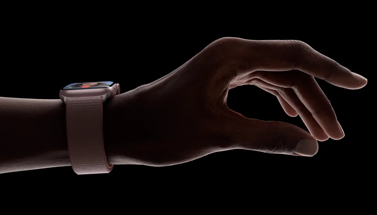 Apple Watch: The Power of Hand Gestures and the S9 SiP